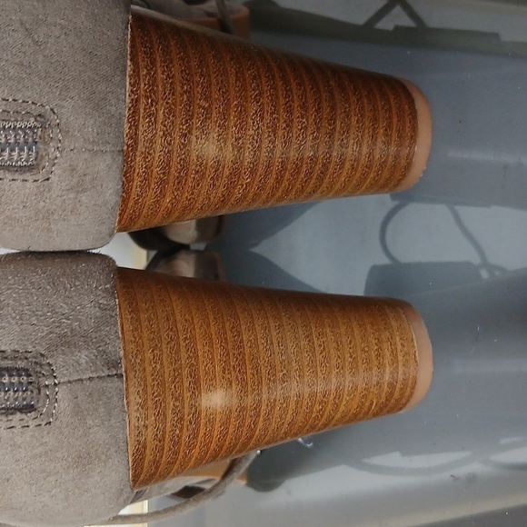 Torrid H taupe eyelet caged plat heels - Picture 5 of 11